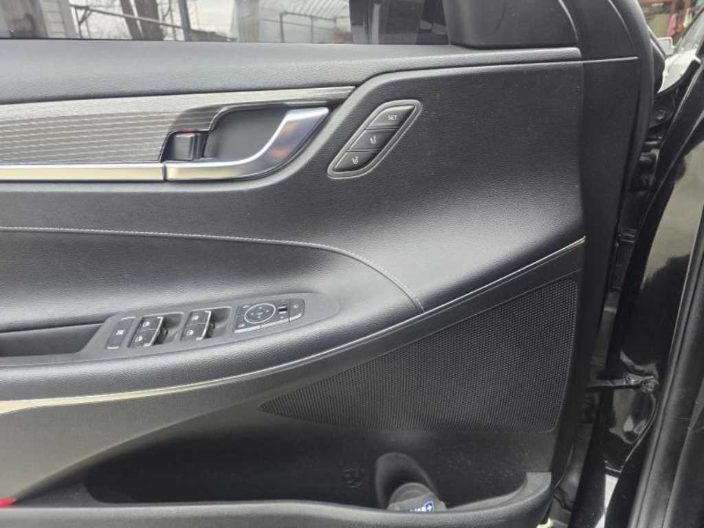 HYUNDAI Grandeur - Vista 10