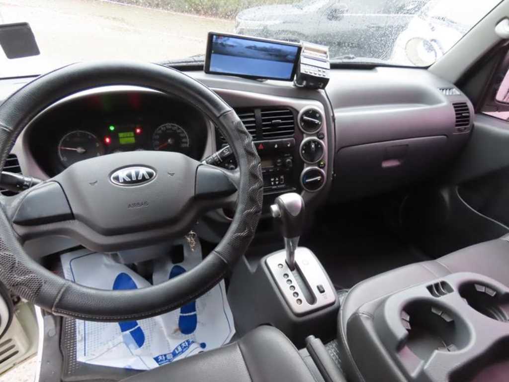 medium and large cargo truck - Vista 11