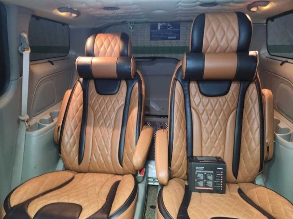 KIA Carnival - Vista 4