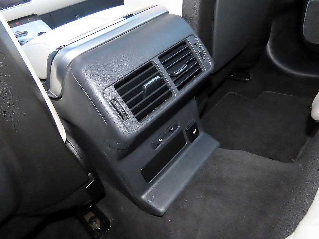 Land Rover Range Rover Bella 2018 Blanco - Importación desde Corea - HF Imports Iquique - Foto 16