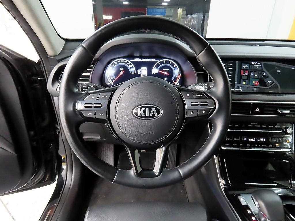 KIA K7 - Vista 9
