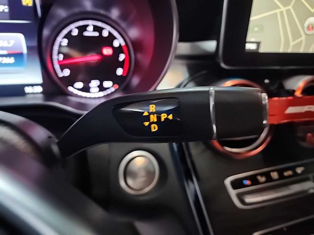 Mercedes Benz C Class - Vista 8