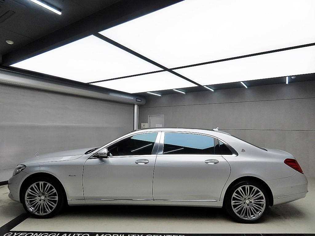 Mercedes Benz S Class - Vista 4
