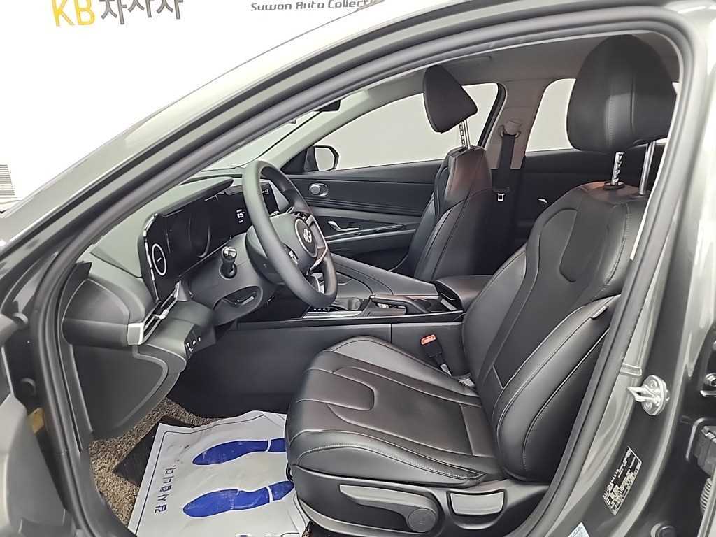 HYUNDAI Avante - Vista 11