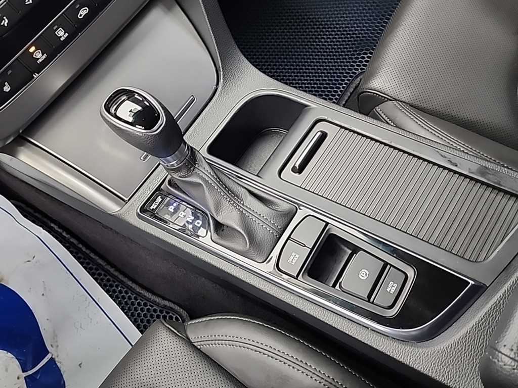 HYUNDAI Sonata - Vista 8