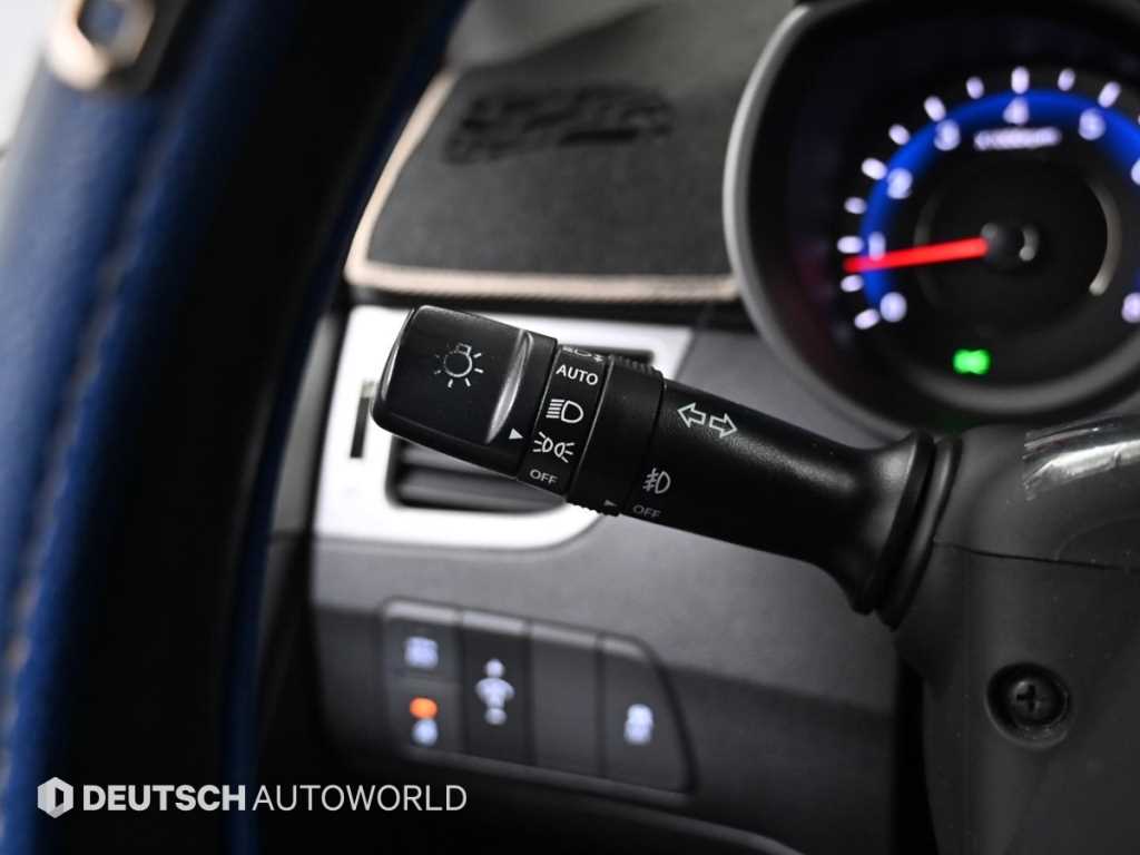 HYUNDAI Avante 2013 Blanco - Importación desde Corea - HF Imports Iquique - Foto 18