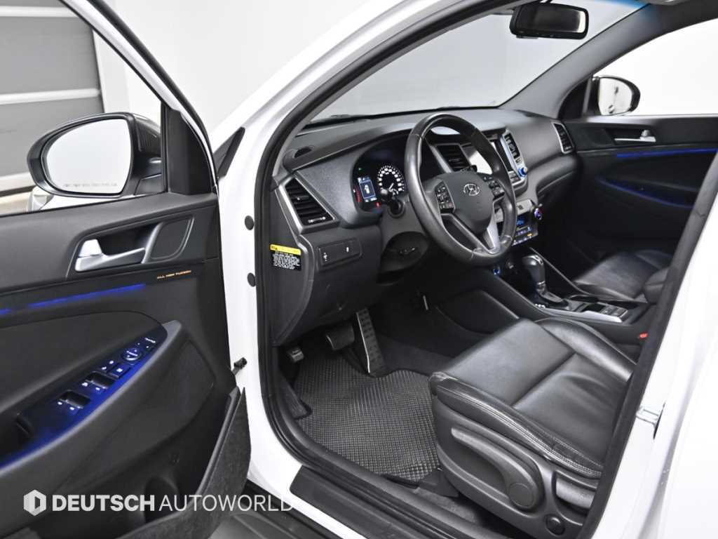 HYUNDAI Tucson - Vista 11