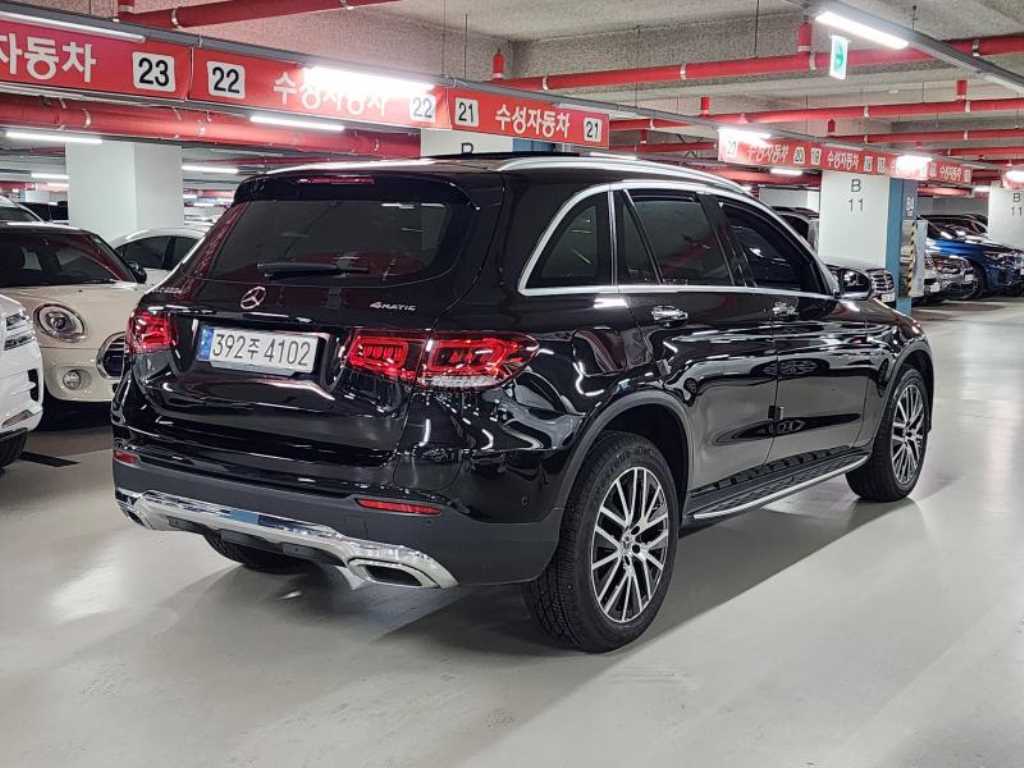 Mercedes Benz GLC Class - Vista 6