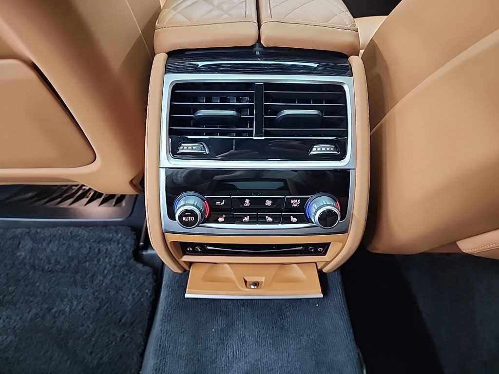 BMW 7 Series 2022 Negro - Importación desde Corea - HF Imports Iquique - Foto 13