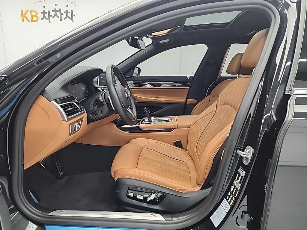 BMW 7 Series - Vista 11