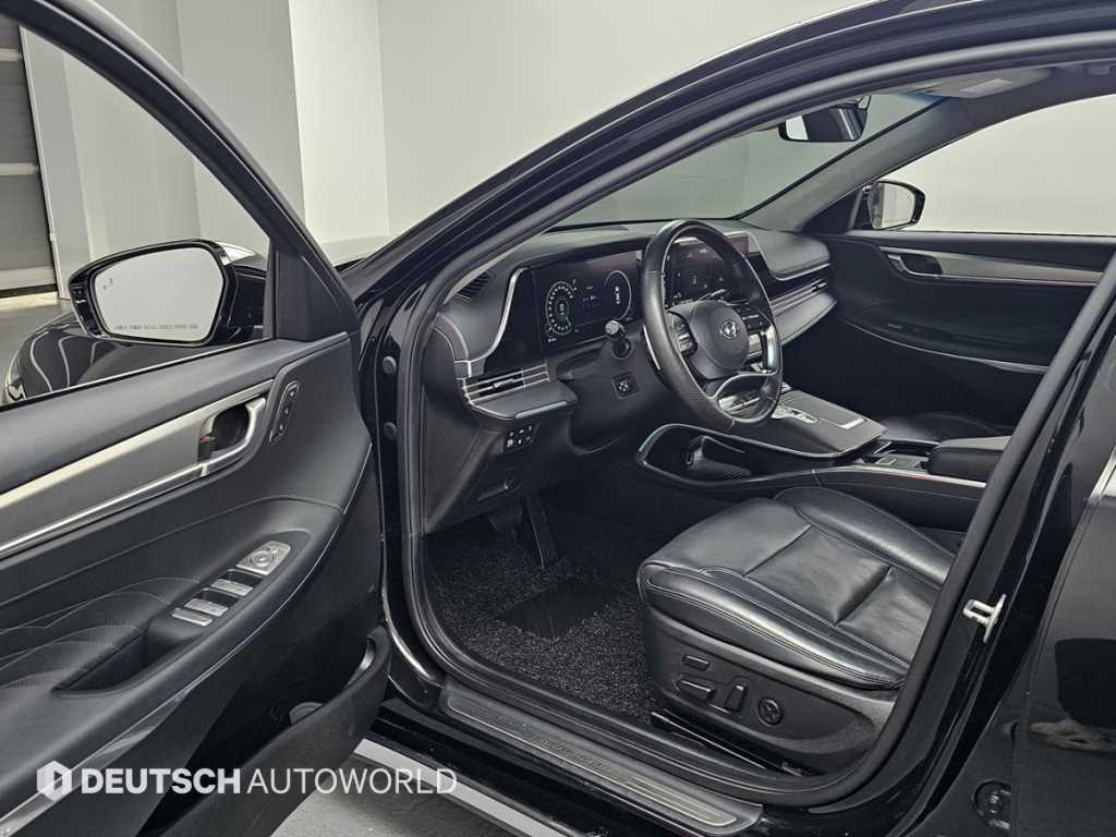 HYUNDAI Grandeur - Vista 11