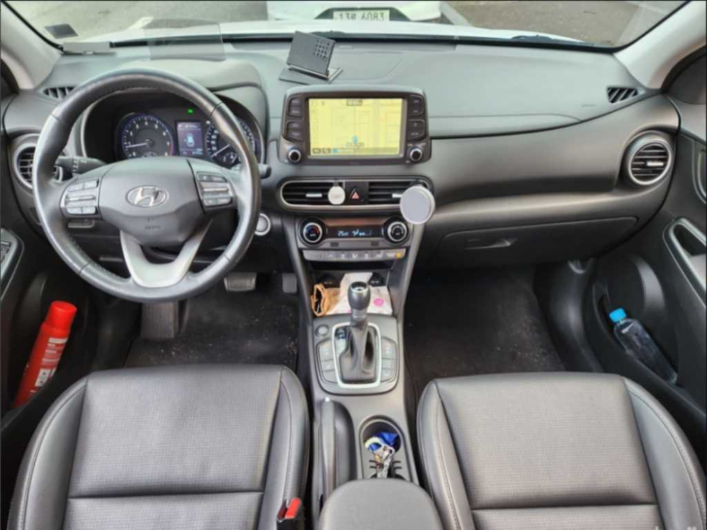 HYUNDAI Kona - Vista 6