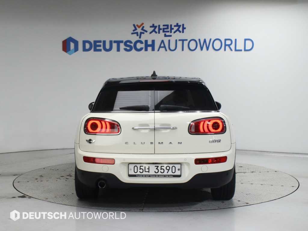 Mini Clubman - Vista 4