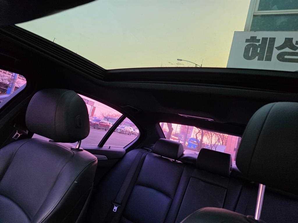 BMW 5 Series - Vista 11