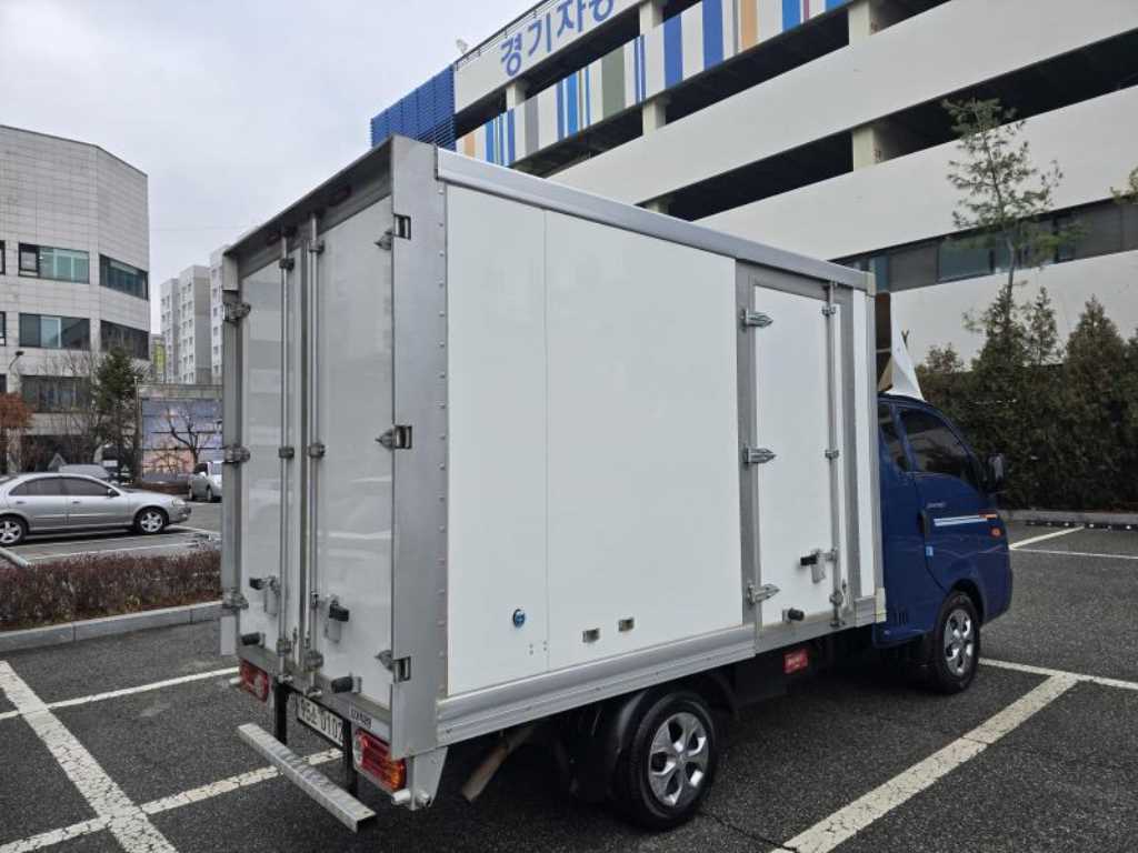 Small Truck Cargo (small) - Vista 5