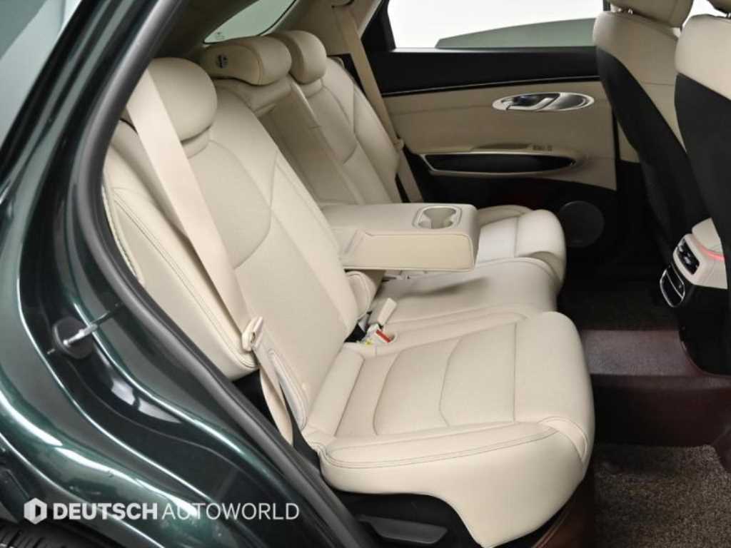 Genesis GV70 - Vista 12