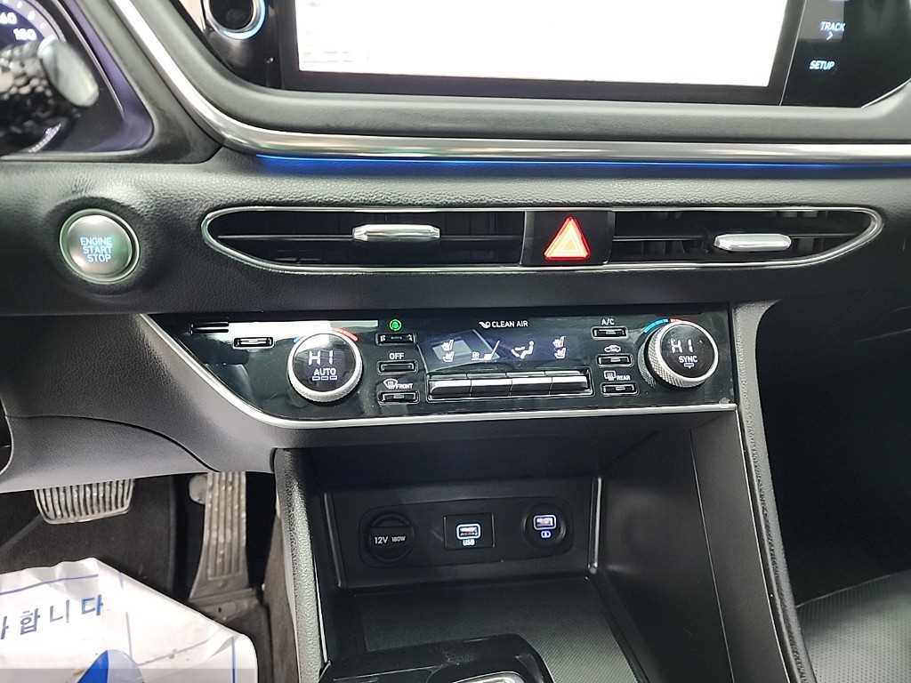 HYUNDAI Sonata - Vista 10