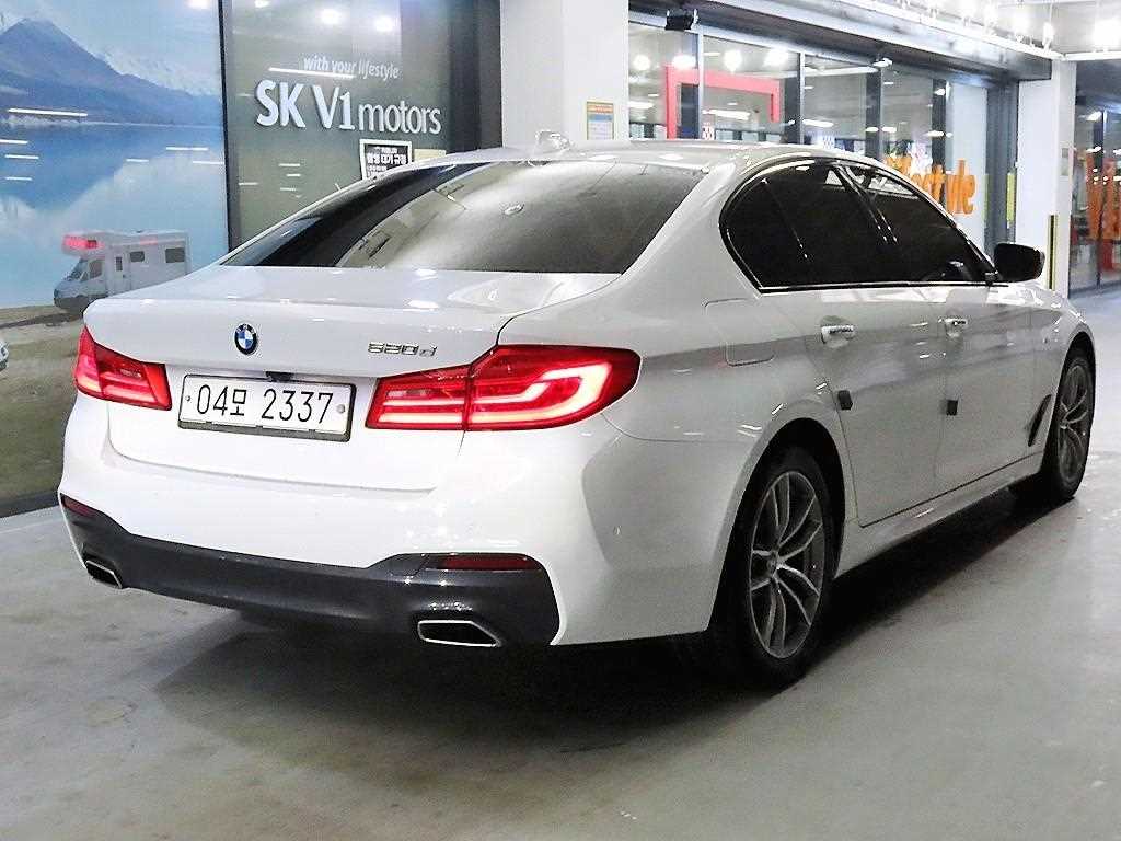 BMW 5 Series - Vista 4