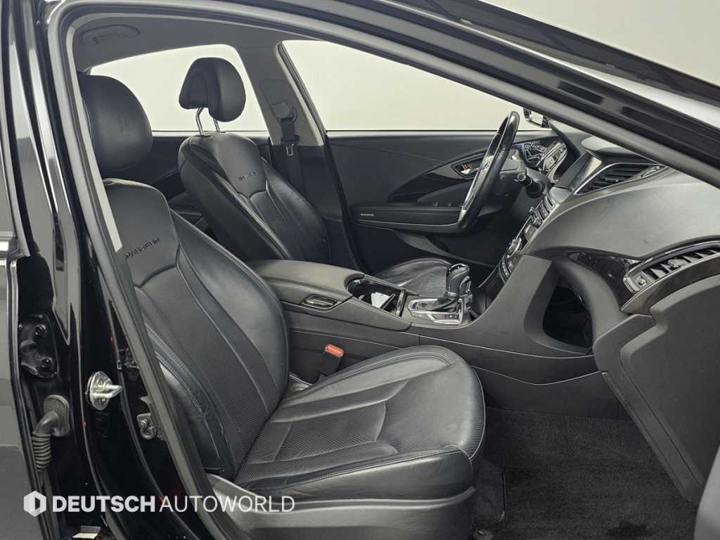 HYUNDAI Grandeur - Vista 10