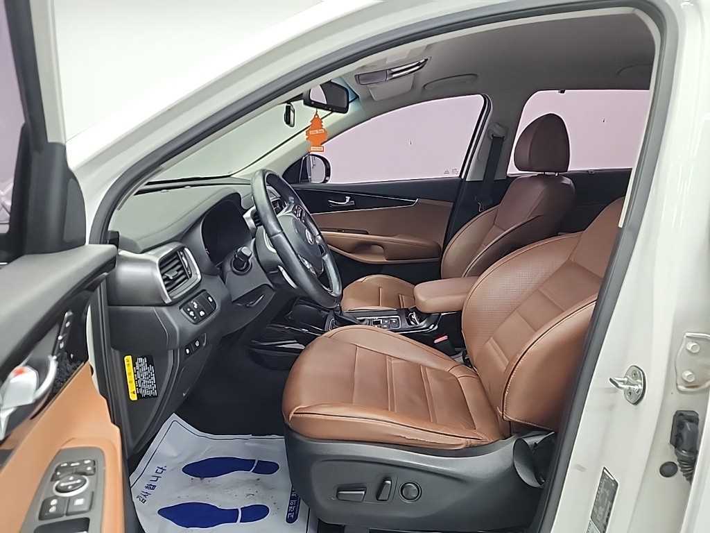 KIA Sorento - Vista 11