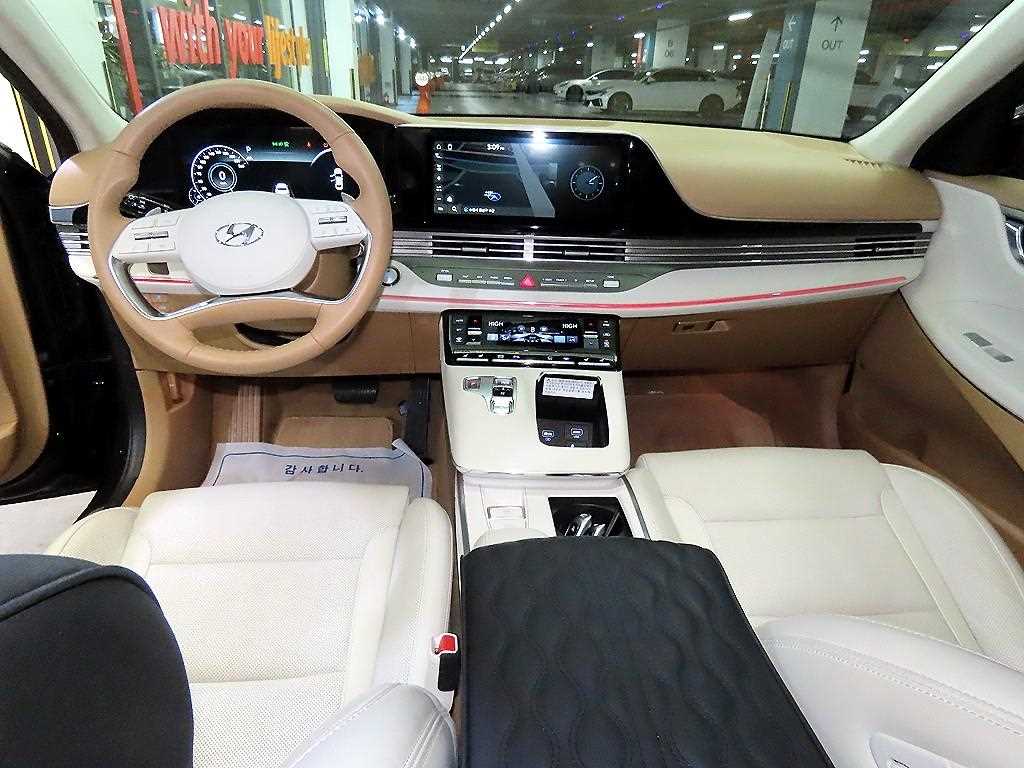 HYUNDAI Grandeur - Vista 10