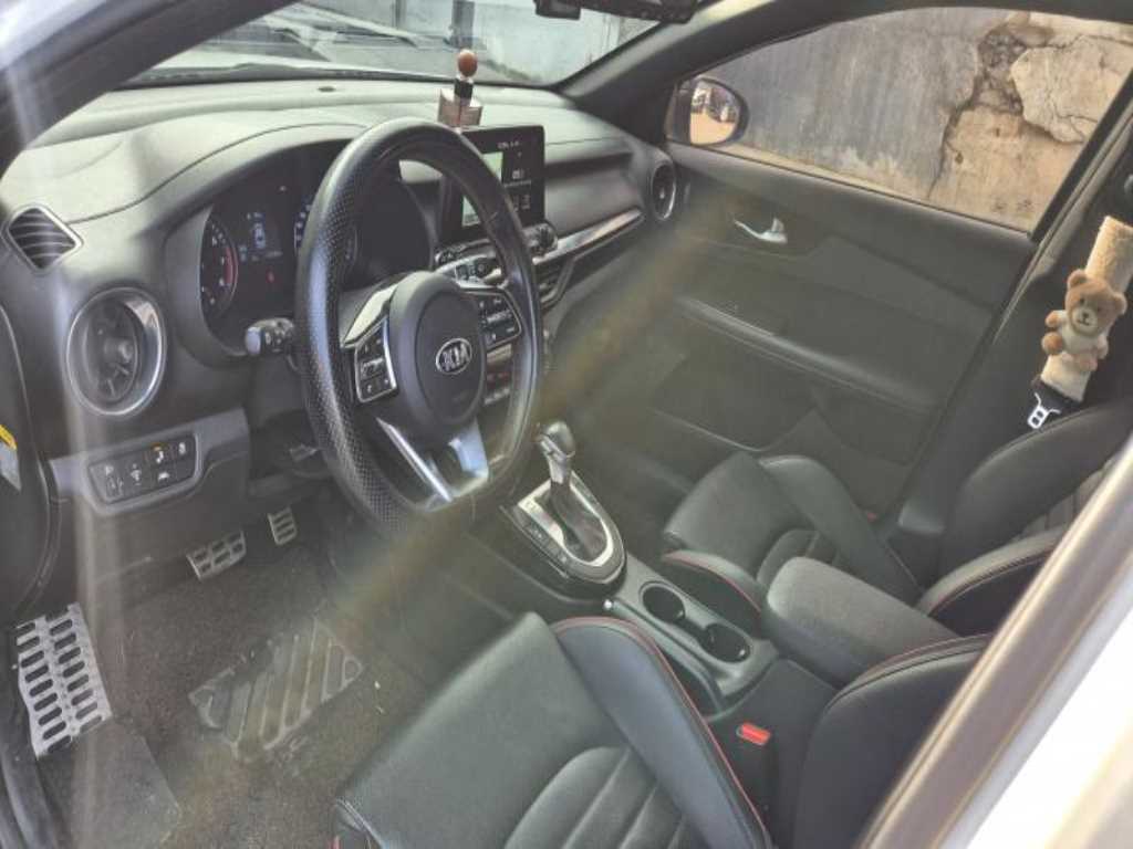 KIA K3 - Vista 10