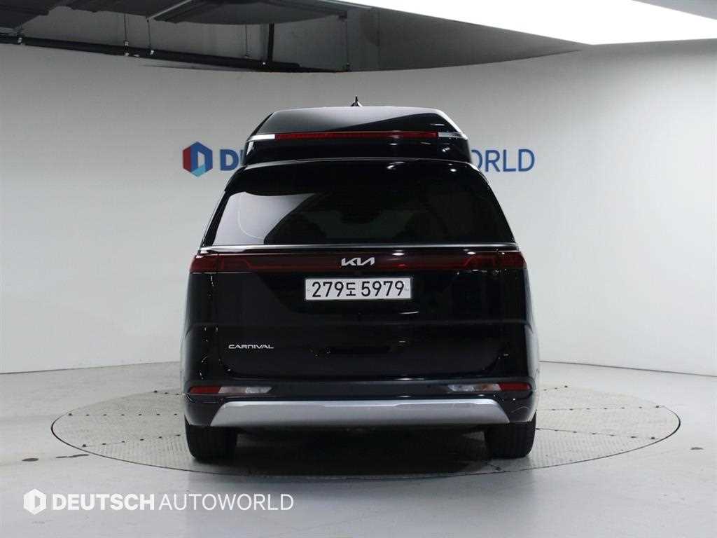 KIA Carnival - Vista 4
