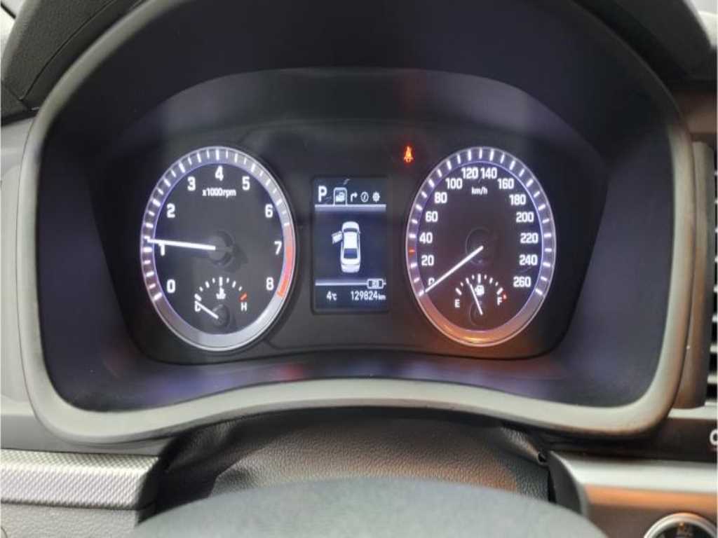 HYUNDAI Sonata - Vista 8