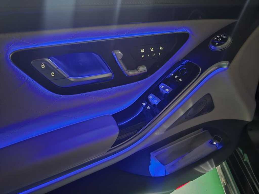 Mercedes Benz S Class - Vista 5