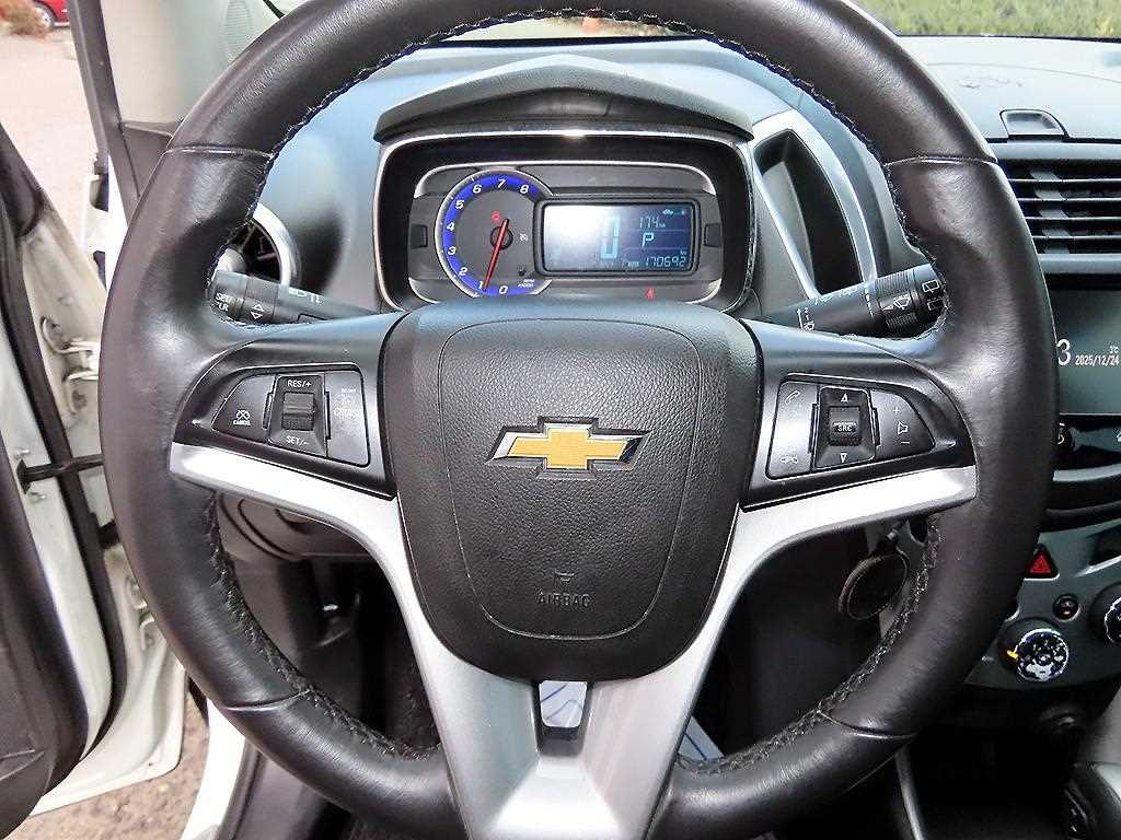 Chevrolet Trax - Vista 8