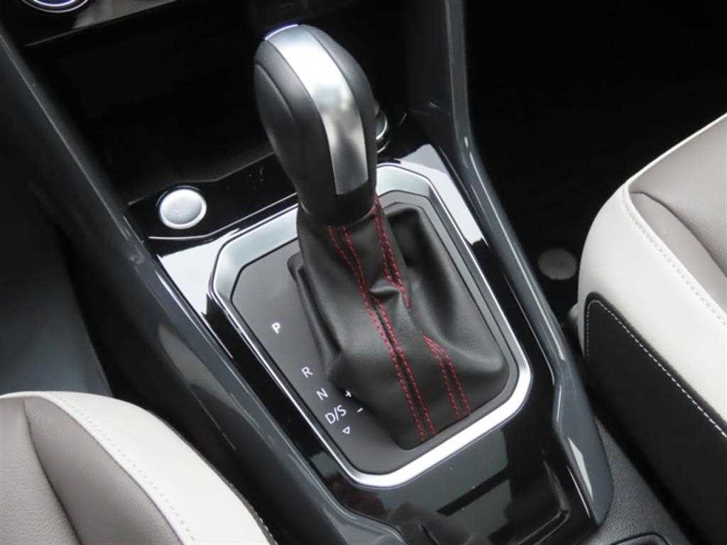 Volkswagen T-Roc - Vista 6