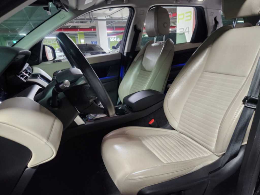 Land Rover Discovery Sports - Vista 5