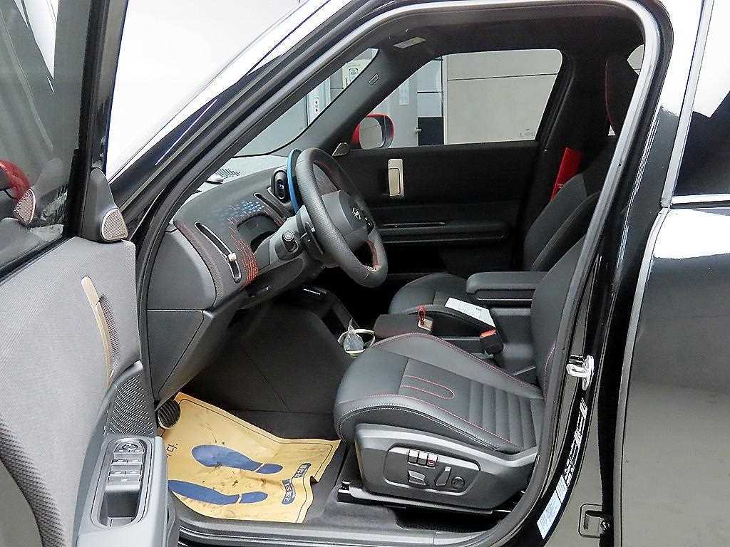 Mini Countryman - Vista 5