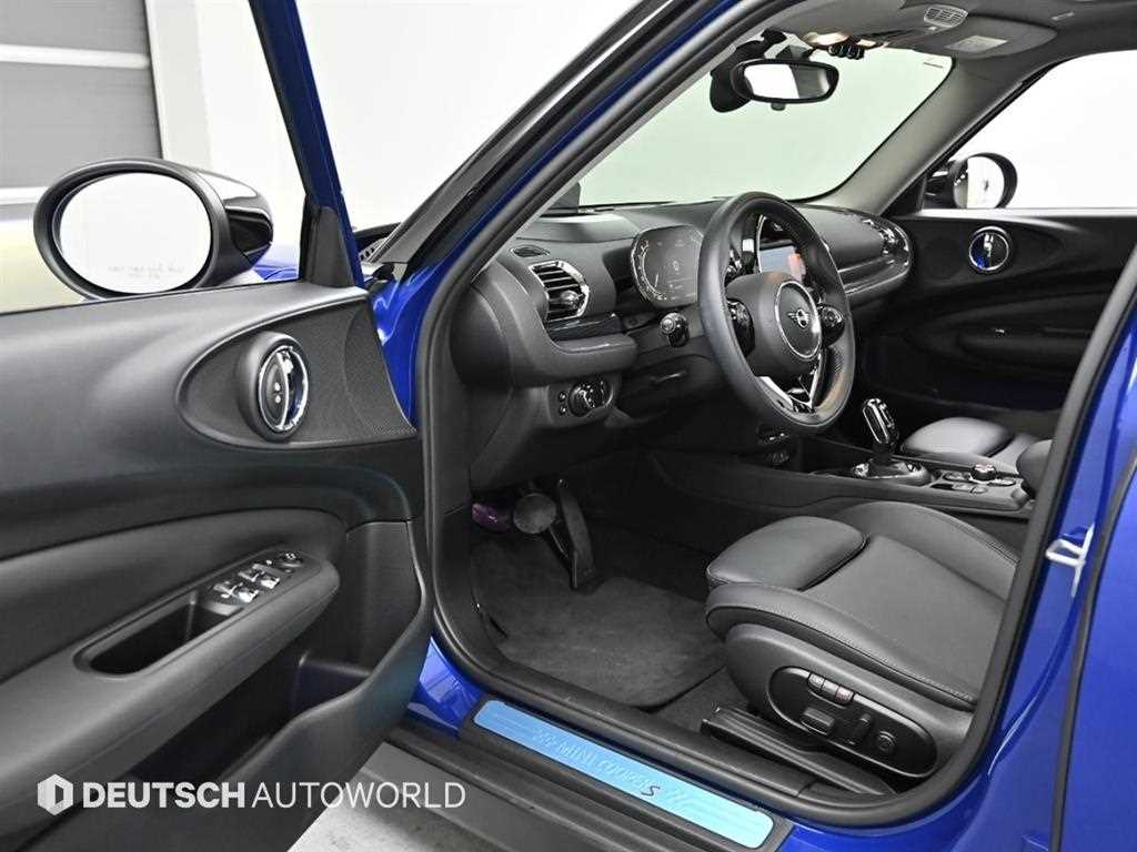 Mini Clubman - Vista 11