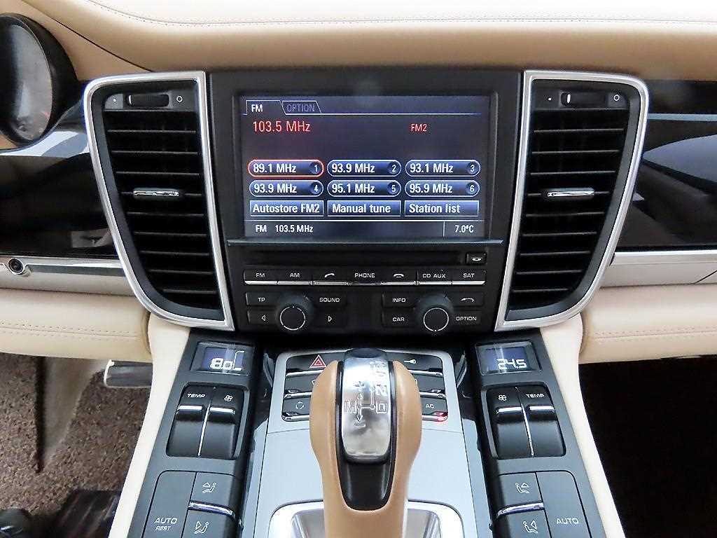 Porsche Panamera 2011 Gold color - Importación desde Corea - HF Imports Iquique - Foto 13