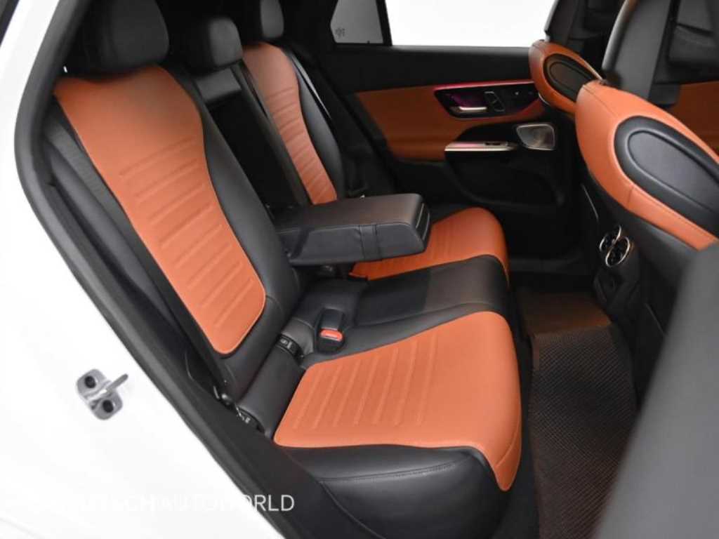 Mercedes Benz GLC Class - Vista 12