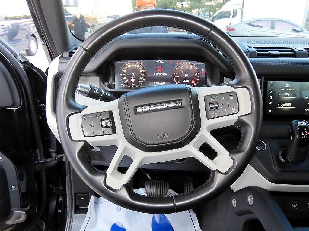 Land Rover Defender - Vista 8