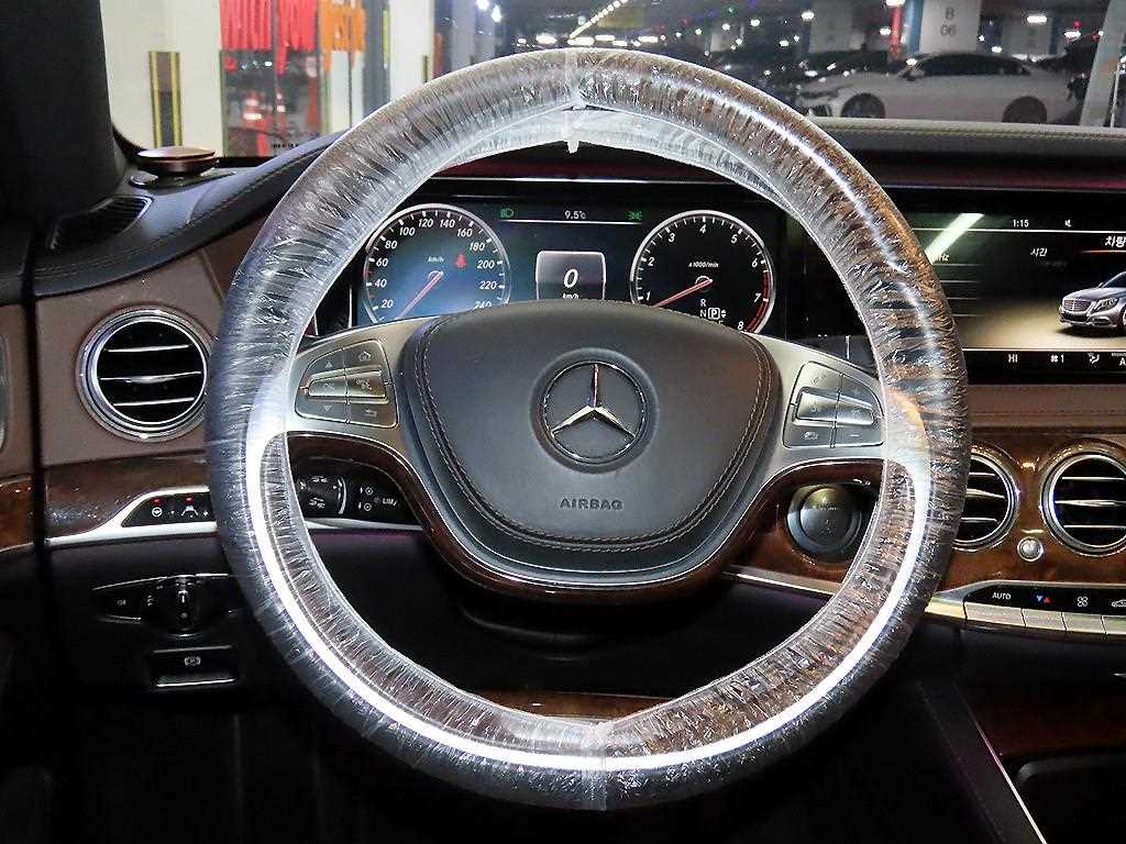 Mercedes Benz S Class - Vista 8