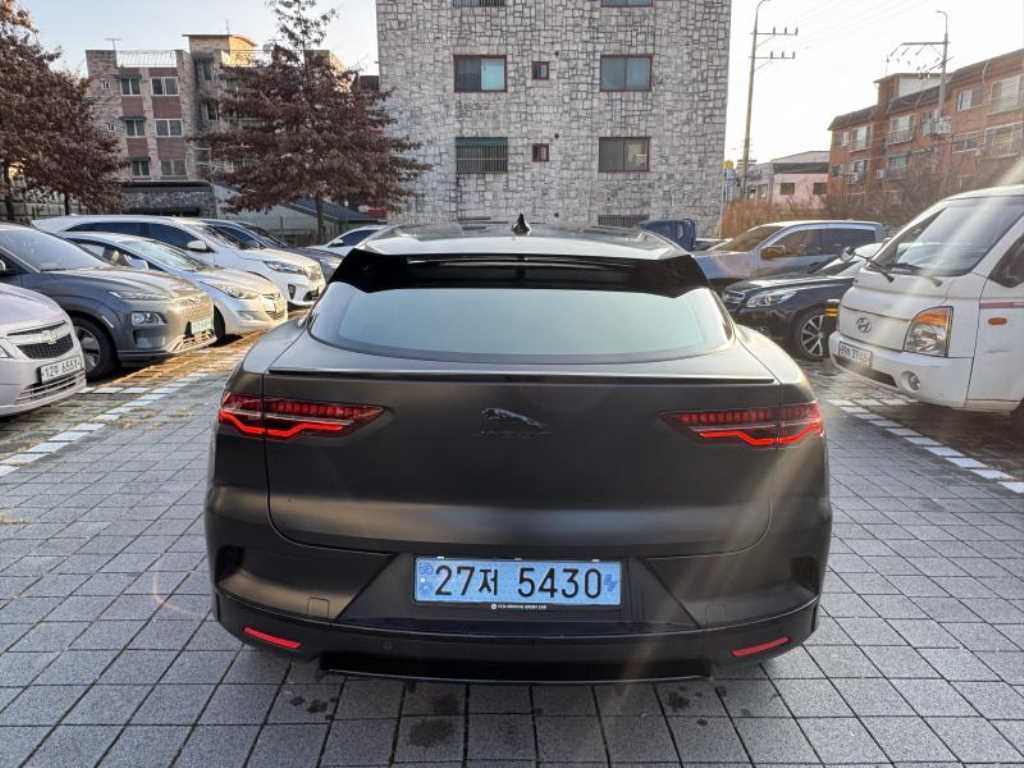Jaguar I-PACE - Vista 5