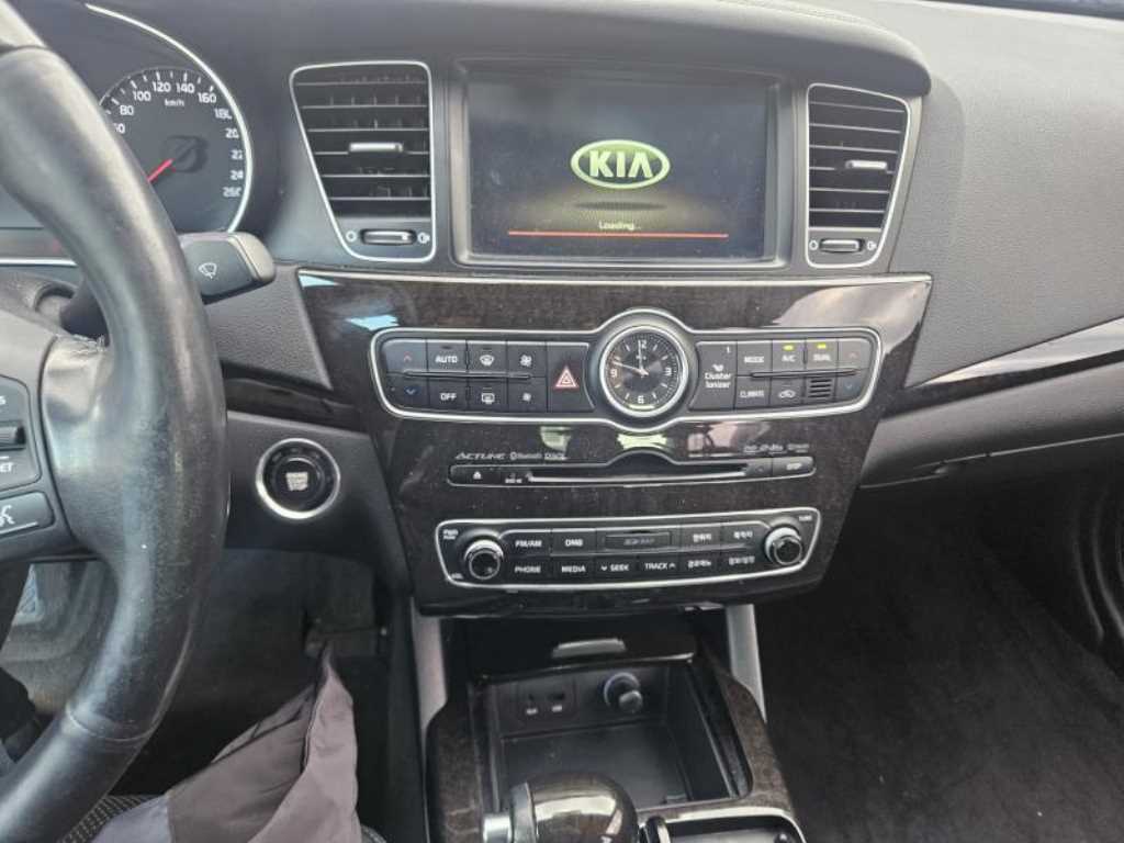 KIA K7 - Vista 4