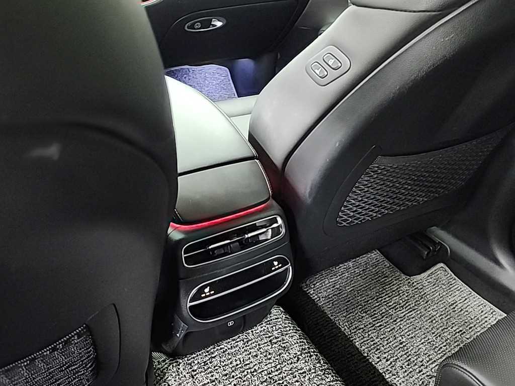 Genesis GV70 2023 Blanco - Importación desde Corea - HF Imports Iquique - Foto 13