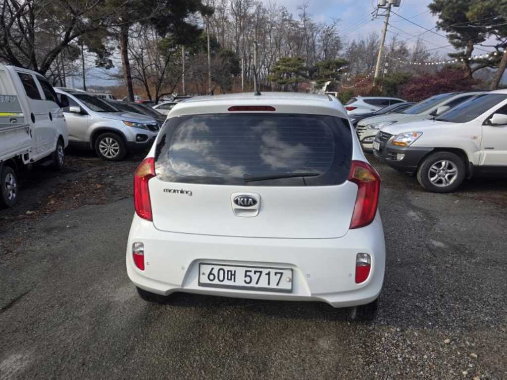 KIA Morning - Vista 4