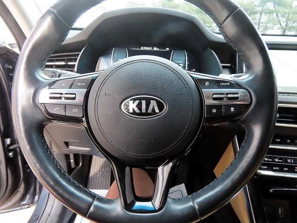 KIA K7 - Vista 8