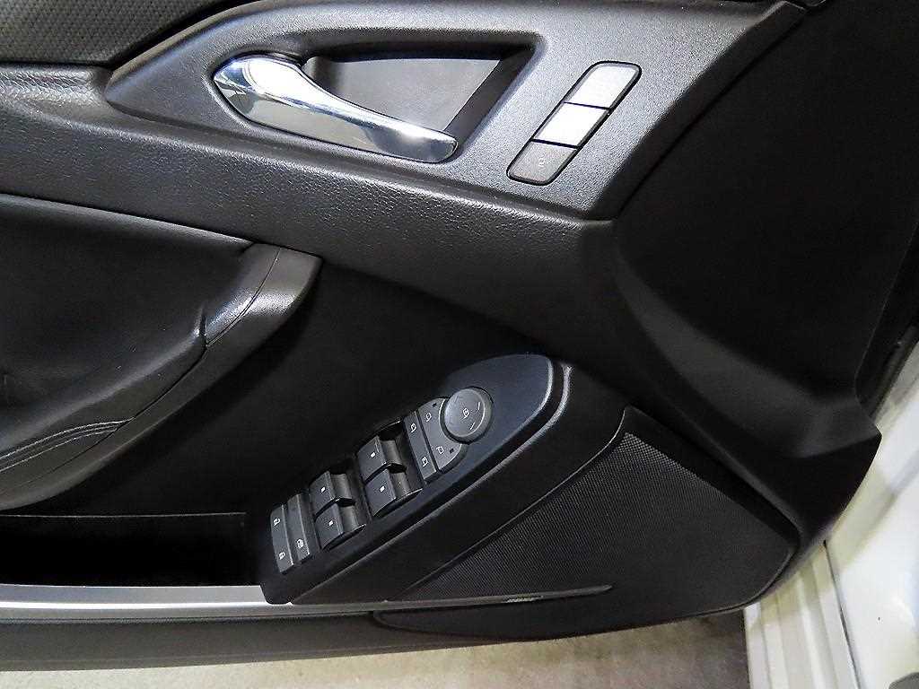 Cadillac CTS 2012 Blanco - Importación desde Corea - HF Imports Iquique - Foto 13