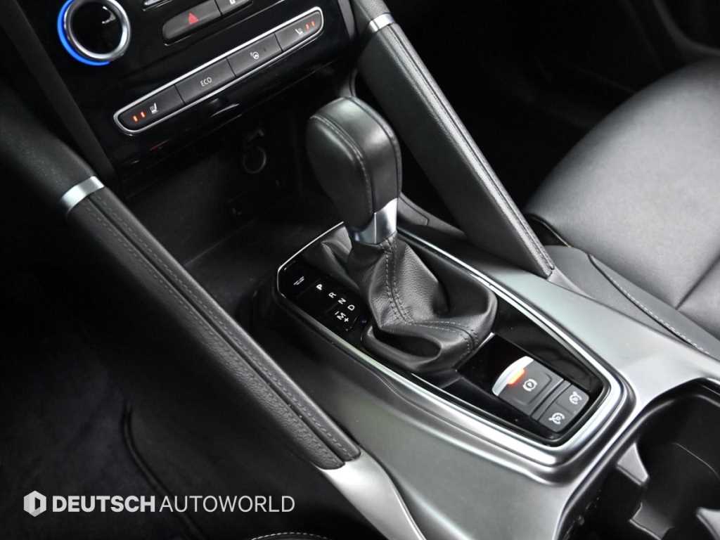 SAMSUNG QM6 - Vista 9