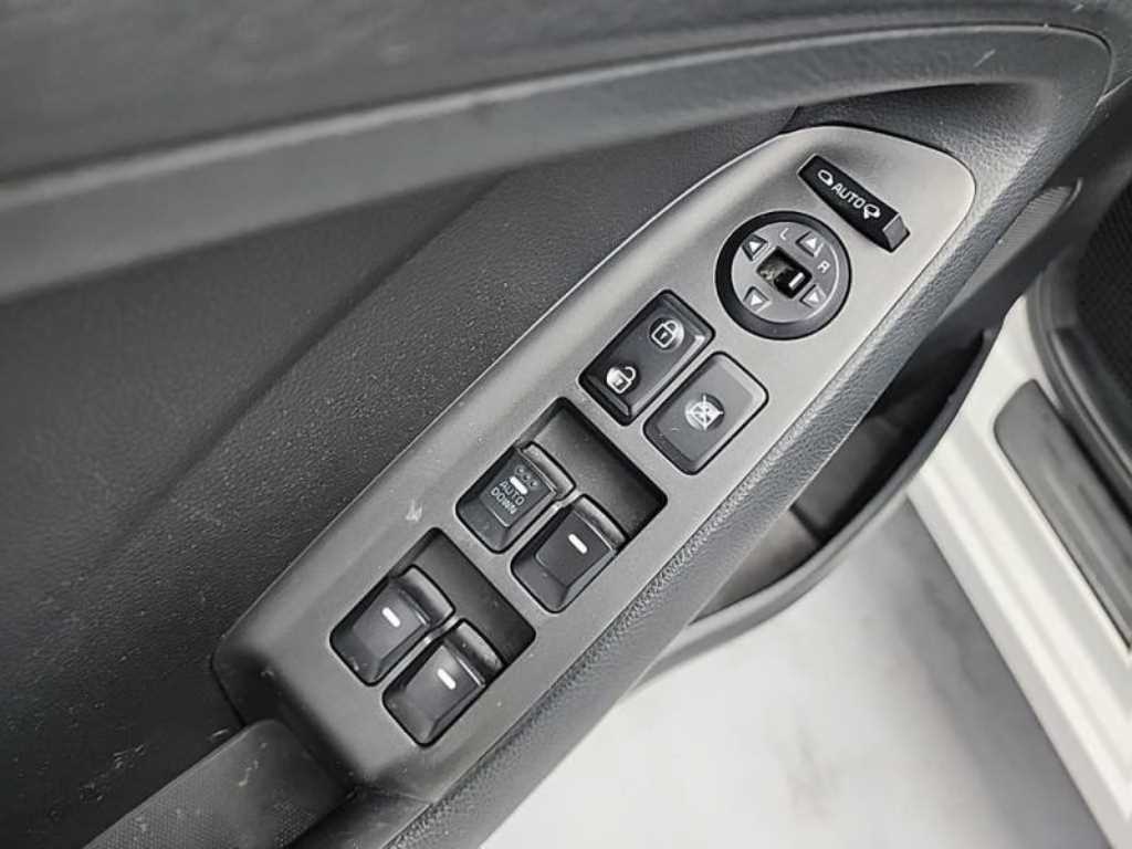 KIA K3 2015 Blanco - Importación desde Corea - HF Imports Iquique - Foto 17