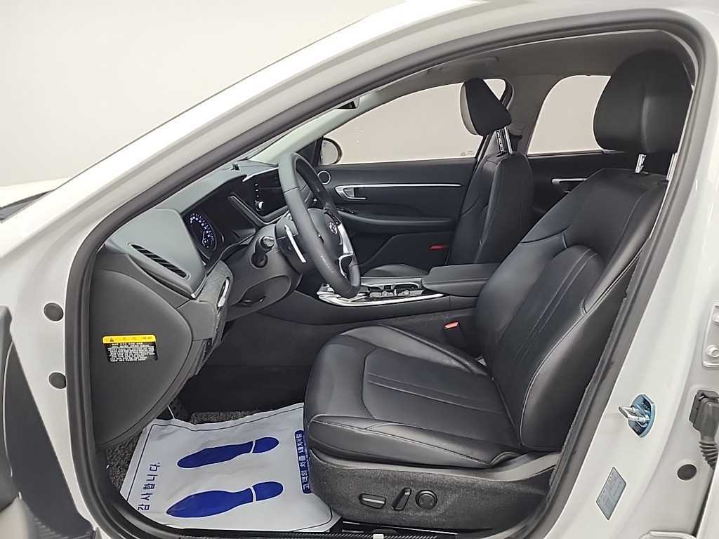 HYUNDAI Sonata - Vista 11