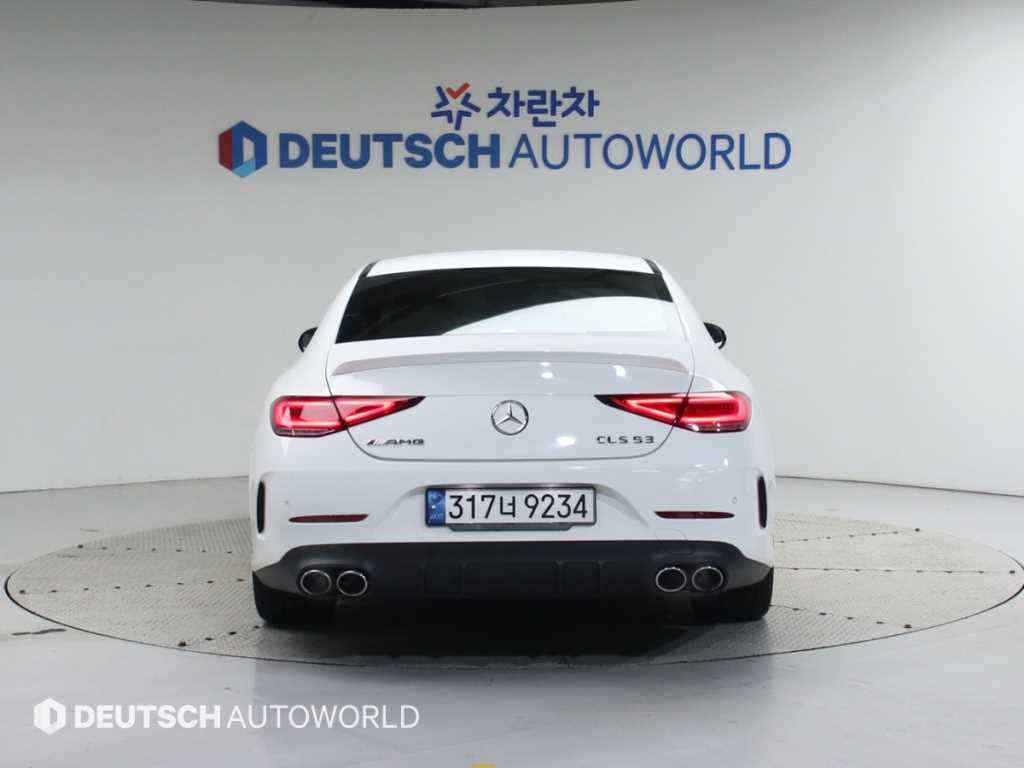 Mercedes Benz CLS Class - Vista 4