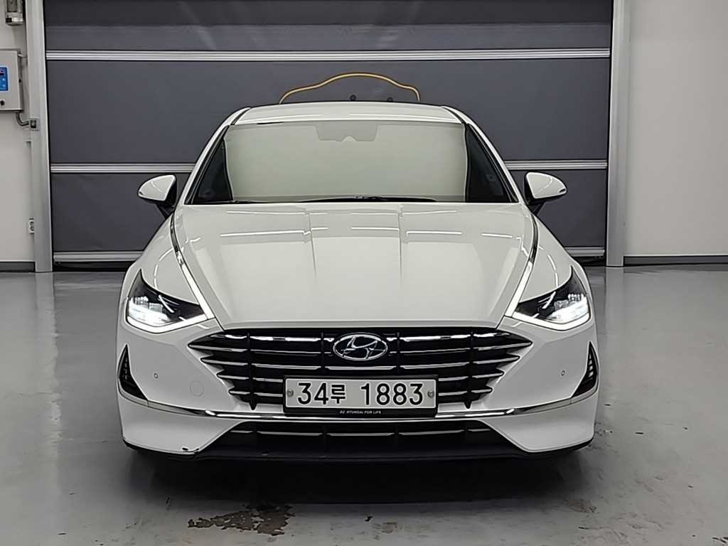 HYUNDAI Sonata - Vista 2