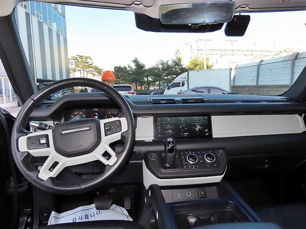 Land Rover Defender - Vista 7